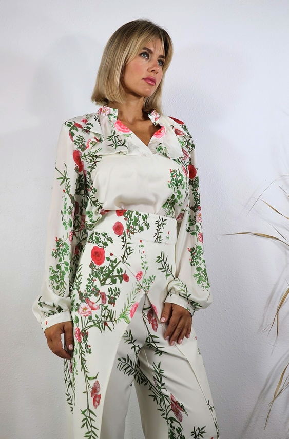 Rose Garden Blouse in Cream with Floral Print